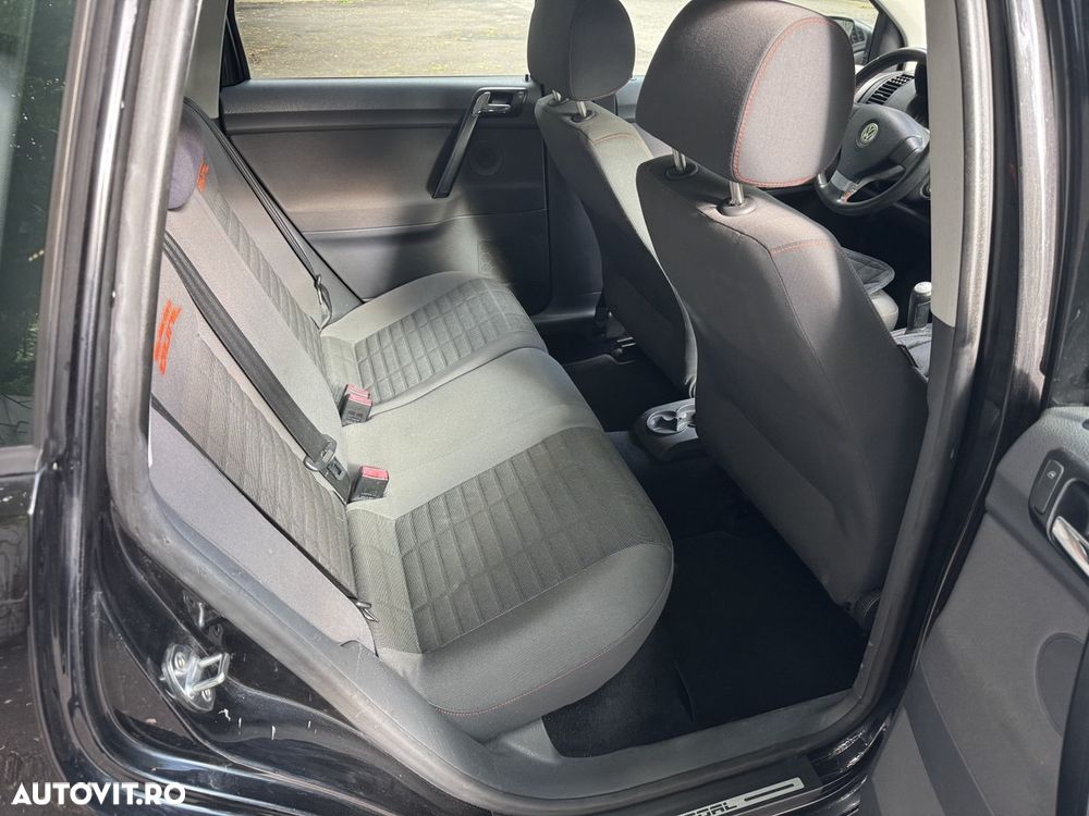 Volkswagen Polo 1.2 Attractive - 5