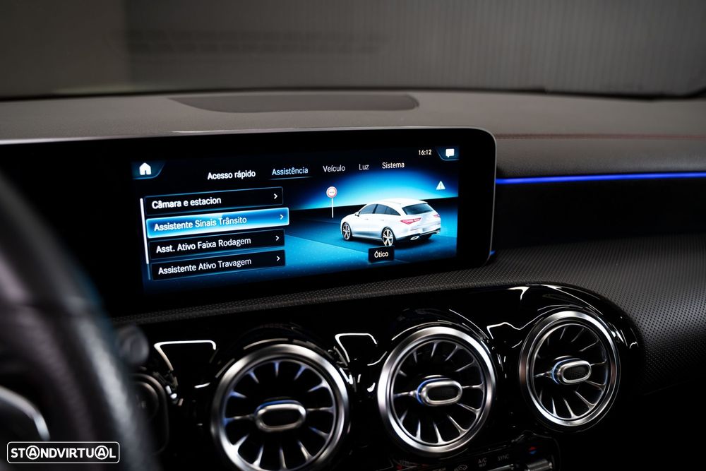 Mercedes-Benz CLA 220 d Shooting Brake 8G-DCT AMG Line - 30