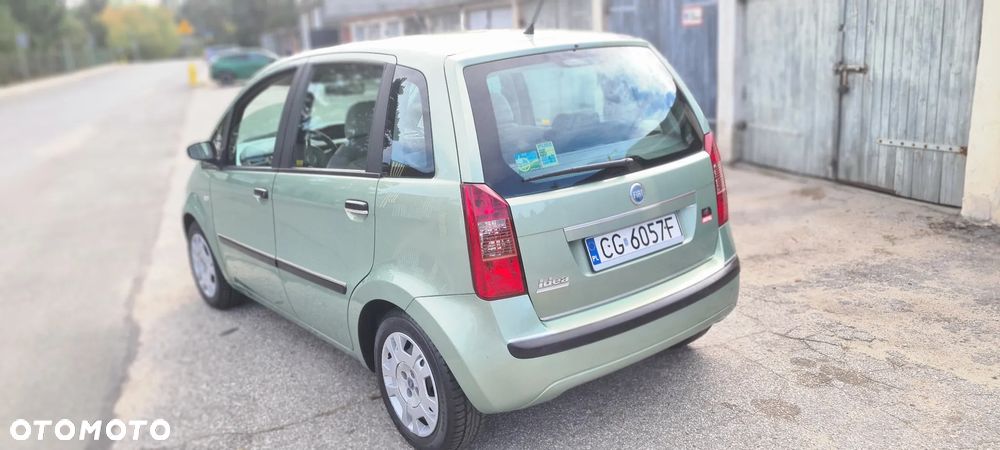 Fiat Idea 1.4 16V Dynamic - 5