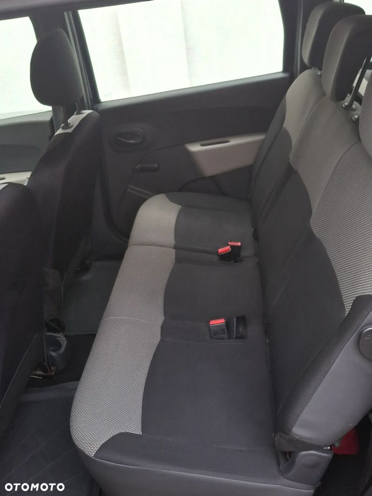 Dacia Lodgy 1.6 Access - 8