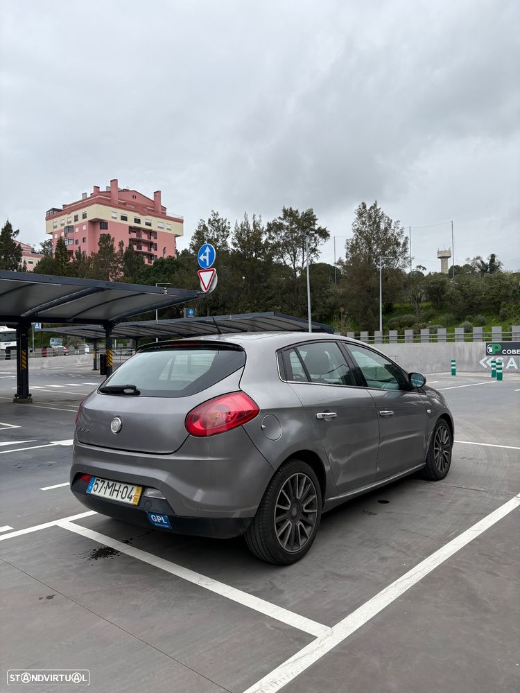 Fiat Bravo 1.4 16V Dynamic GPL - 11