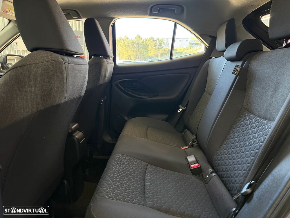 Toyota Yaris Cross 1.5 HDF Comfort Plus - 28