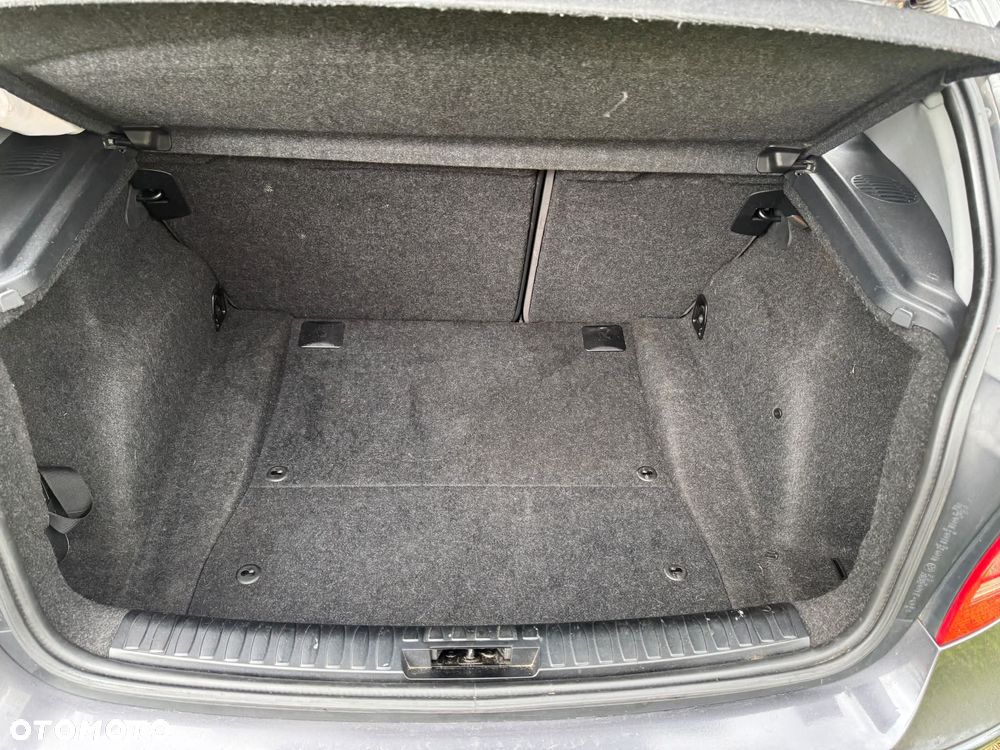 BMW Seria 1 120d - 13