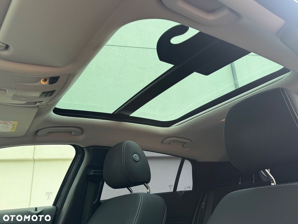 Infiniti Q30 2.2d DCT - 19