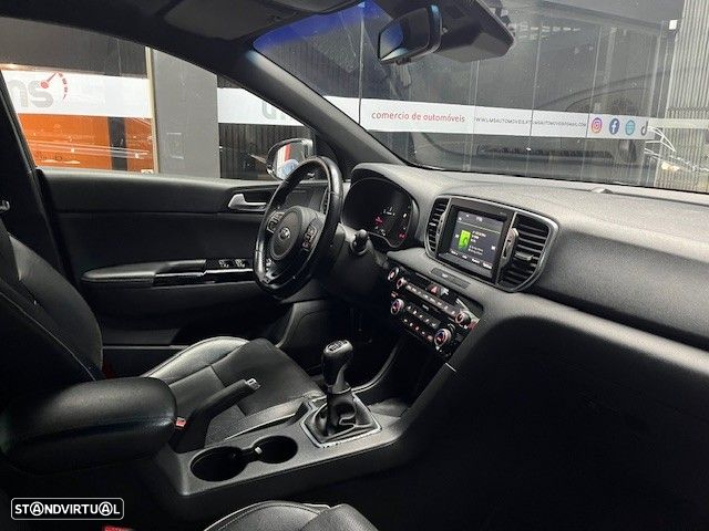 Kia Sportage 2.0 CRDI ISG GT Line - 13