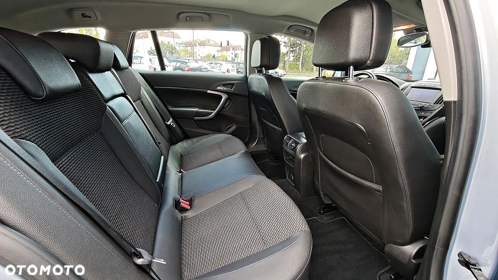 Opel Insignia - 19
