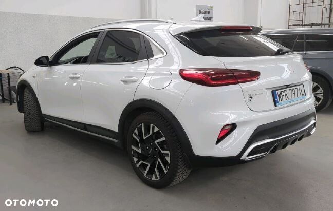 Kia XCeed - 4