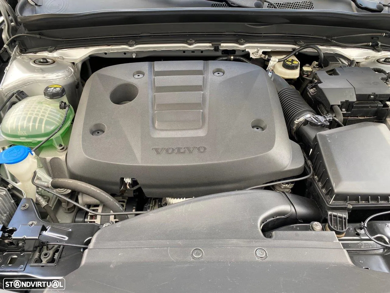 Volvo XC 40 2.0 D3 Momentum Plus Geartronic - 54