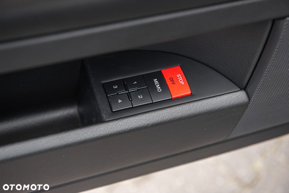 Audi S4 Avant tiptronic - 12