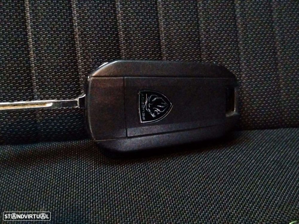 Peugeot 208 1.2 PureTech Active - 20