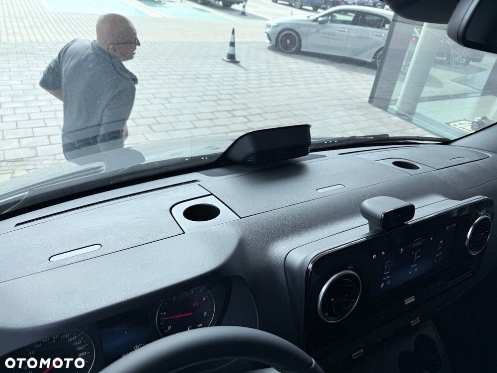 Mercedes-Benz Sprinter 517 cdi długi 4325 mm. - 17