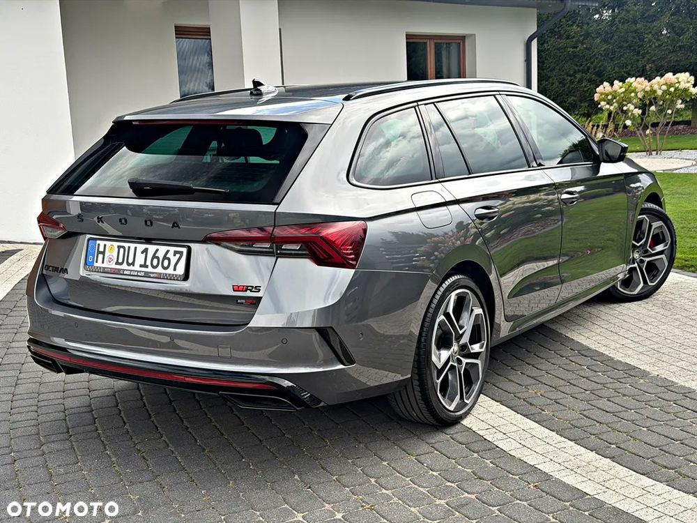 Skoda Octavia 2.0 TDI RS DSG - 11