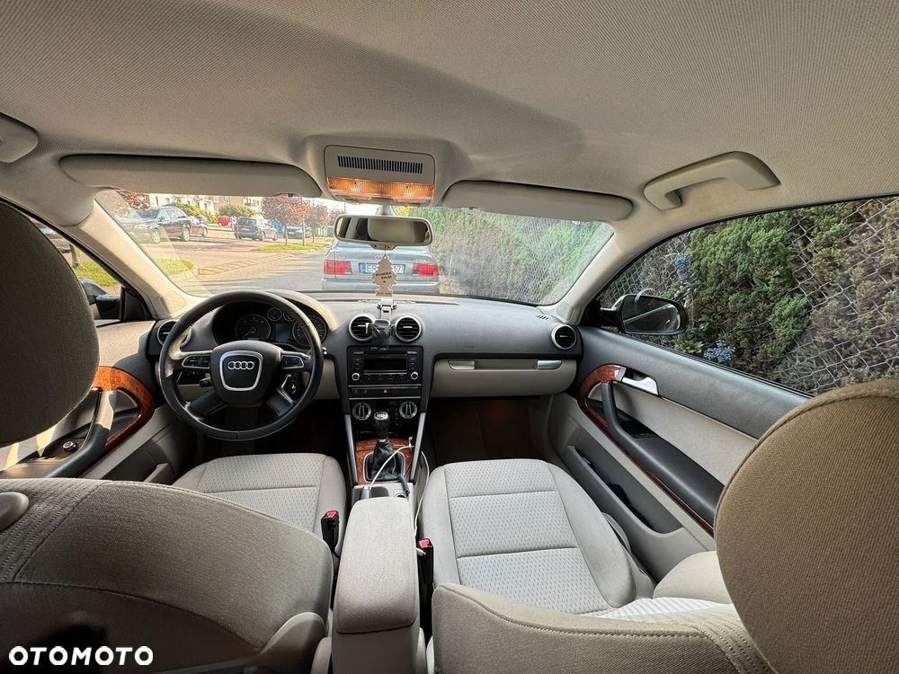 Audi A3 3-drzwiowe 2.0 TDI DPF Ambiente - 5
