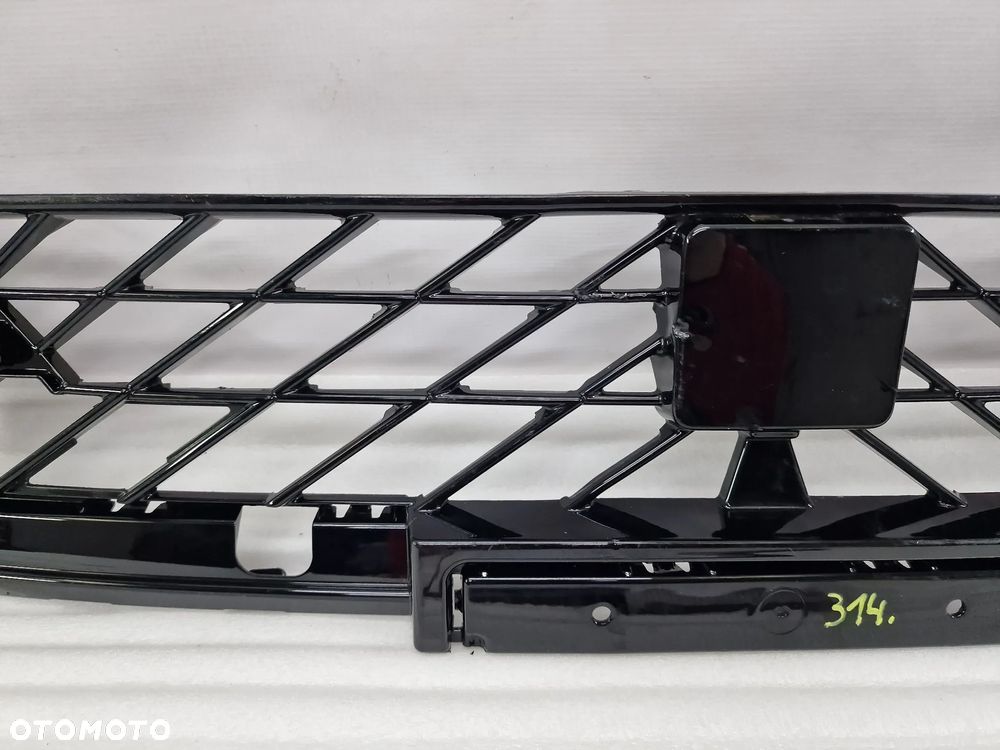 CUPRA FORMENTOR 5FF 19- KRATKA ŚRODKOWA ZDERZAKA PRZEDNIEGO PRZÓD , NR 5FF853667A , NR AUKCJI KR314 - 6