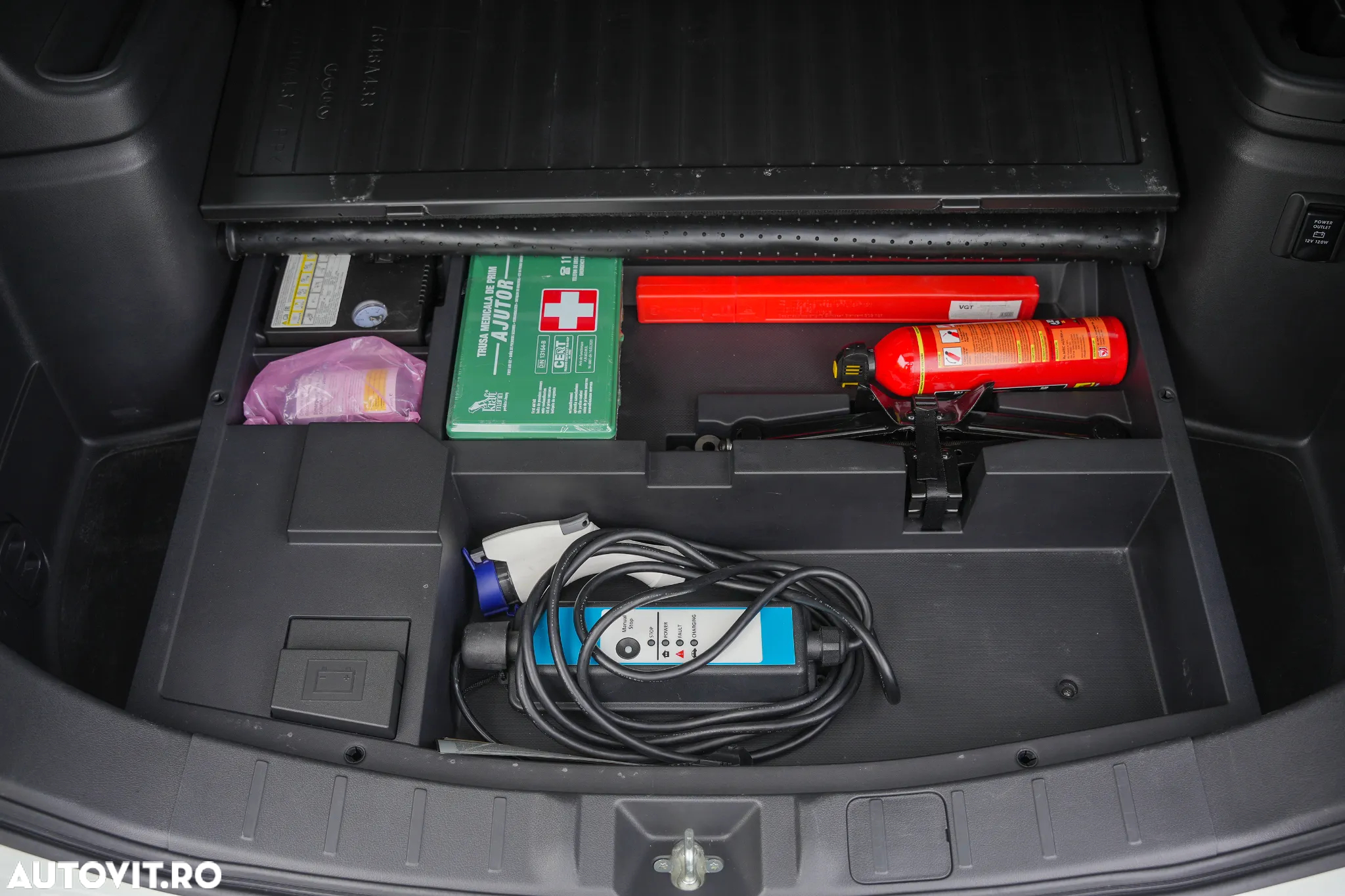 Mitsubishi Outlander PHEV 2.4 L 4X4 Invite - 18