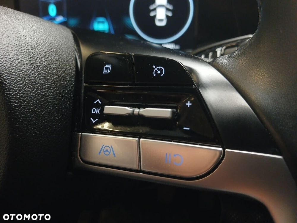 Hyundai Elantra - 20