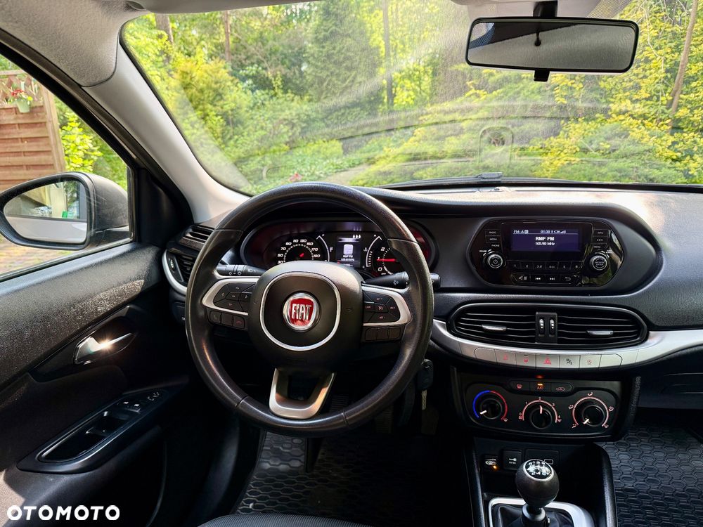 Fiat Tipo 1.4 T-Jet 16v Pop - 14