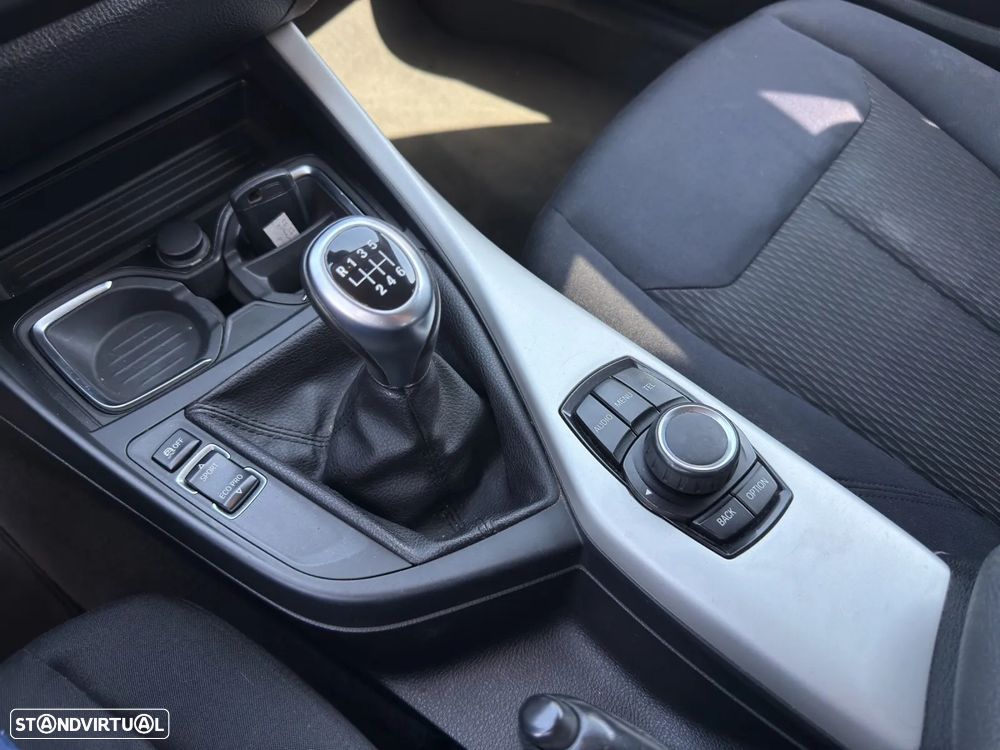 BMW 116 d EfficientDynamics - 11