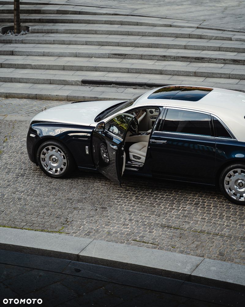 Rolls-Royce Ghost - 1