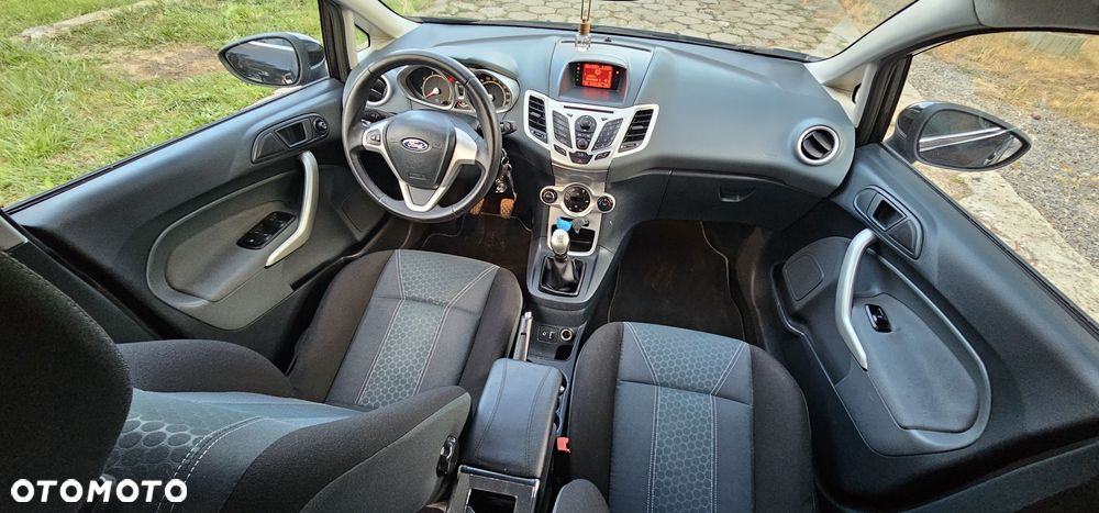 Ford Fiesta - 7