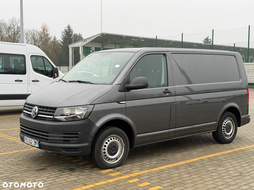 Volkswagen Transporter - 9