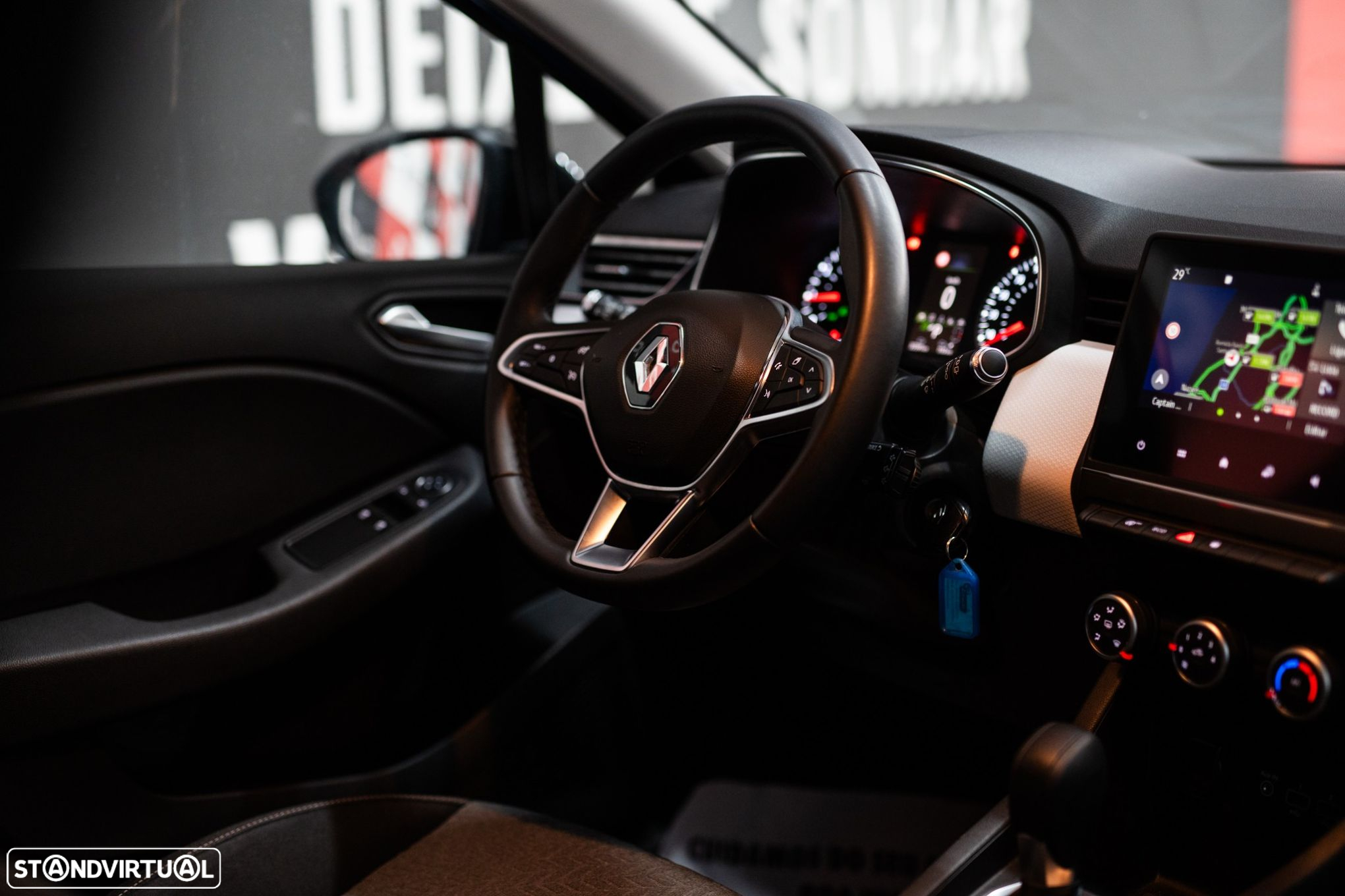 Renault Clio 1.0 TCe Limited CVT - 18