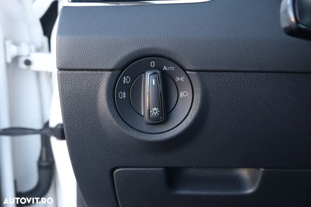 Skoda Octavia 1.6 TDI DSG Style - 29