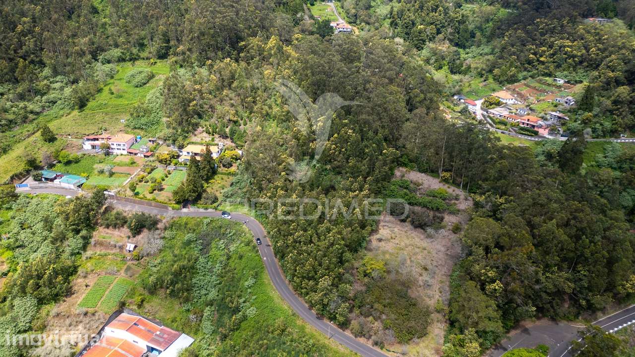 Terreno com Potencial de Construção em Ambiente Natural Único – San... - Grande imagem: 4/37