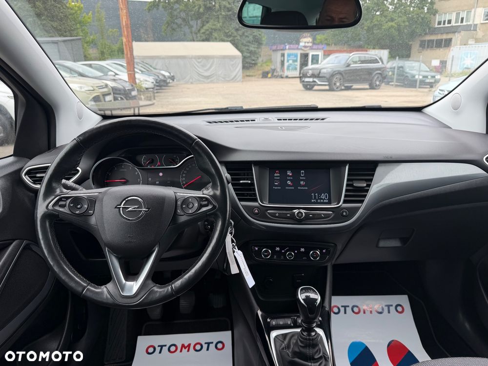 Opel Crossland X 1.2 T Design Line S&S - 16