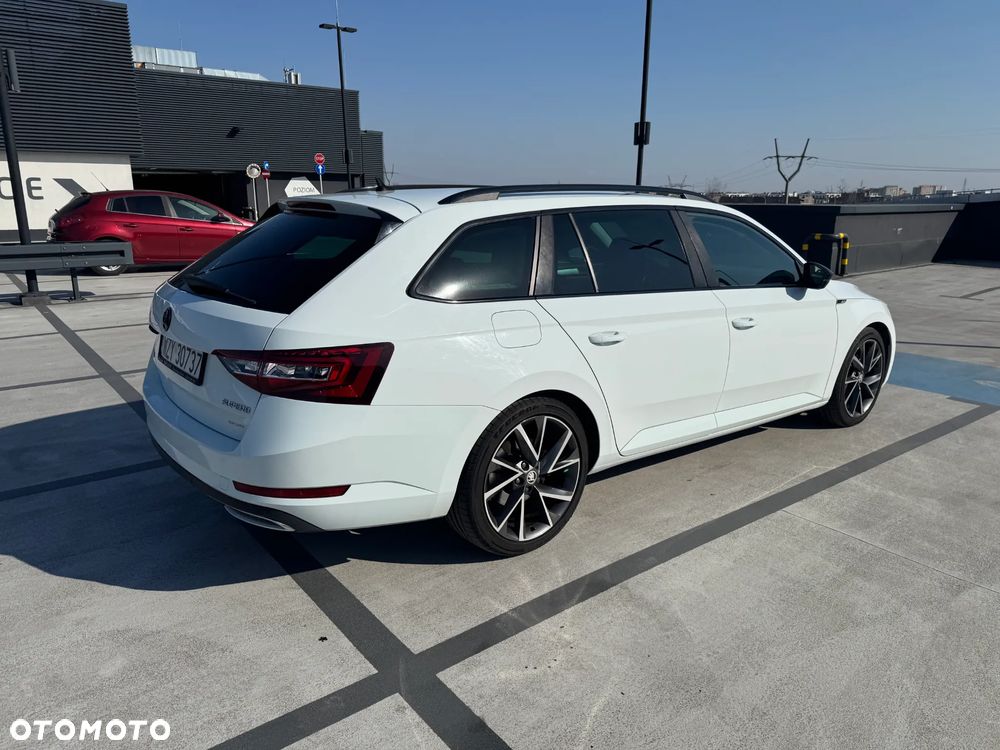 Skoda Superb 2.0 TDI DSG Style - 4