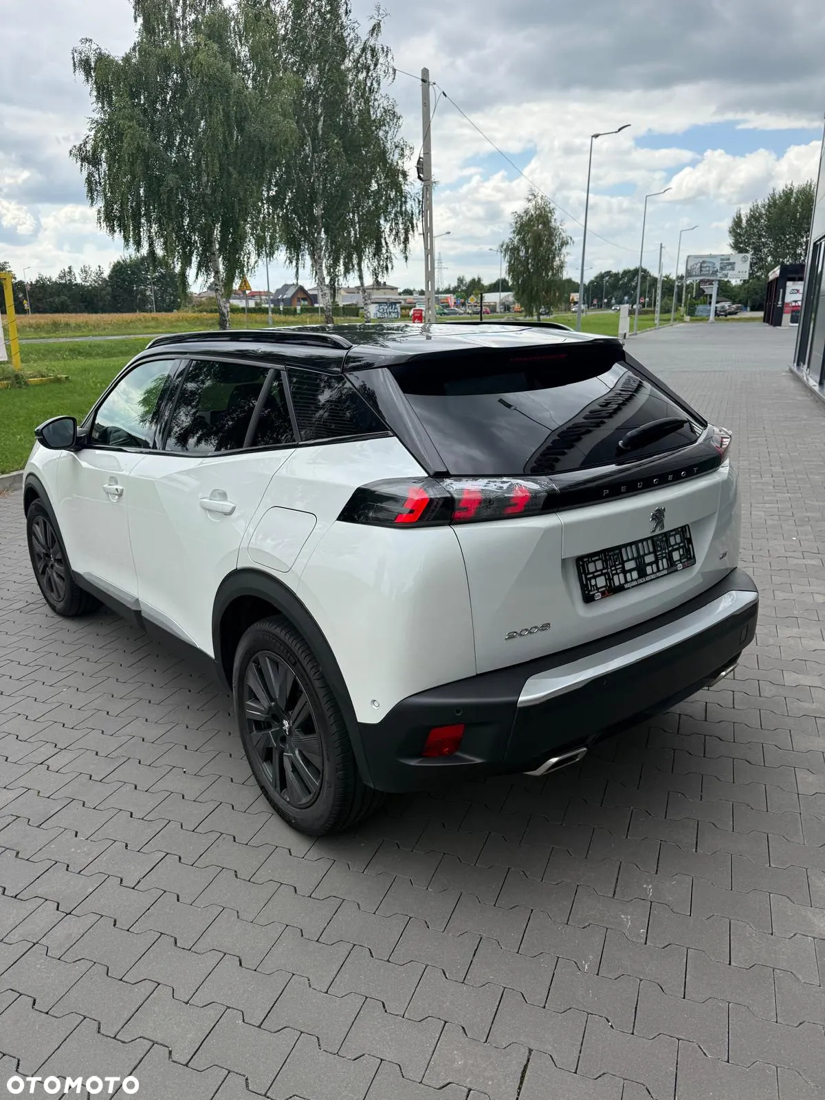 Peugeot 2008 1.2 PureTech GT Pack S&S EAT8 - 3