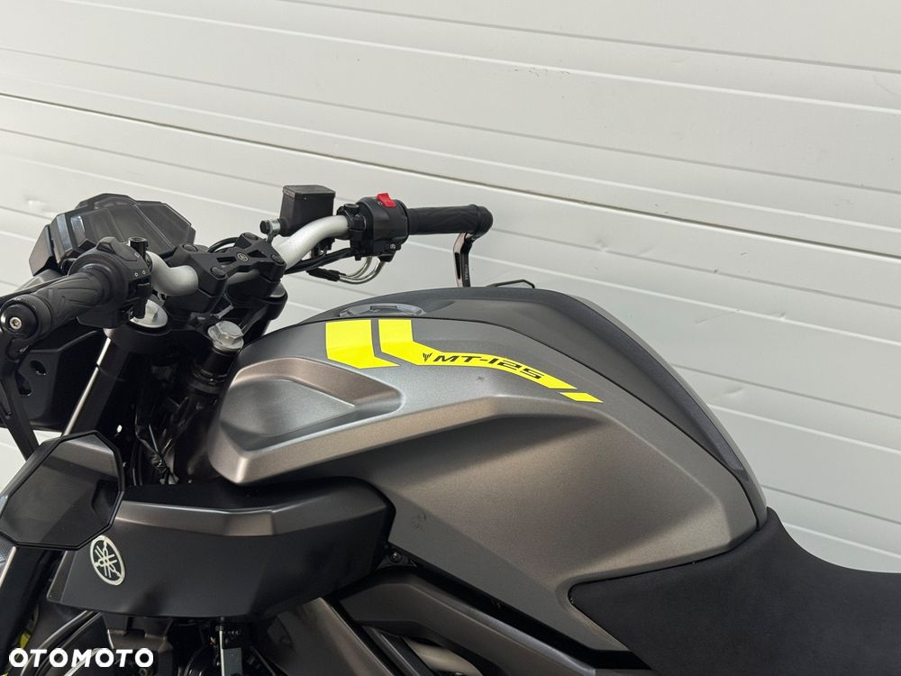 Yamaha MT - 16