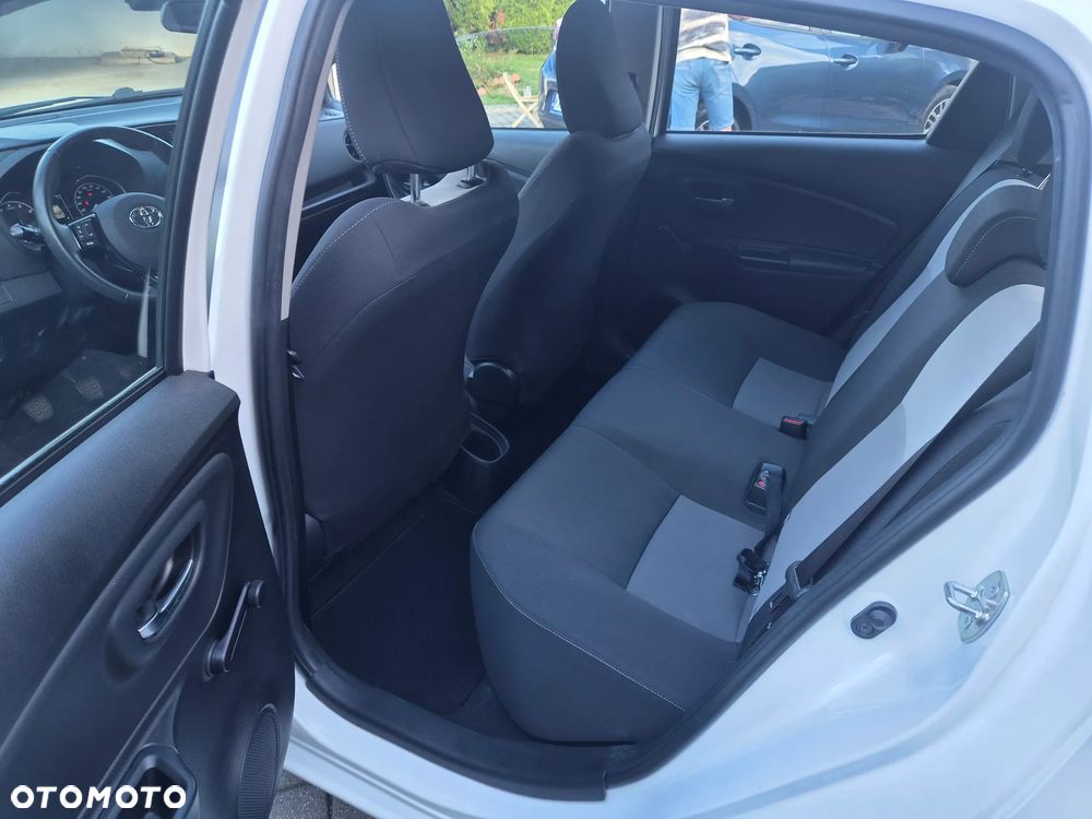 Toyota Yaris 1.5 Premium - 12