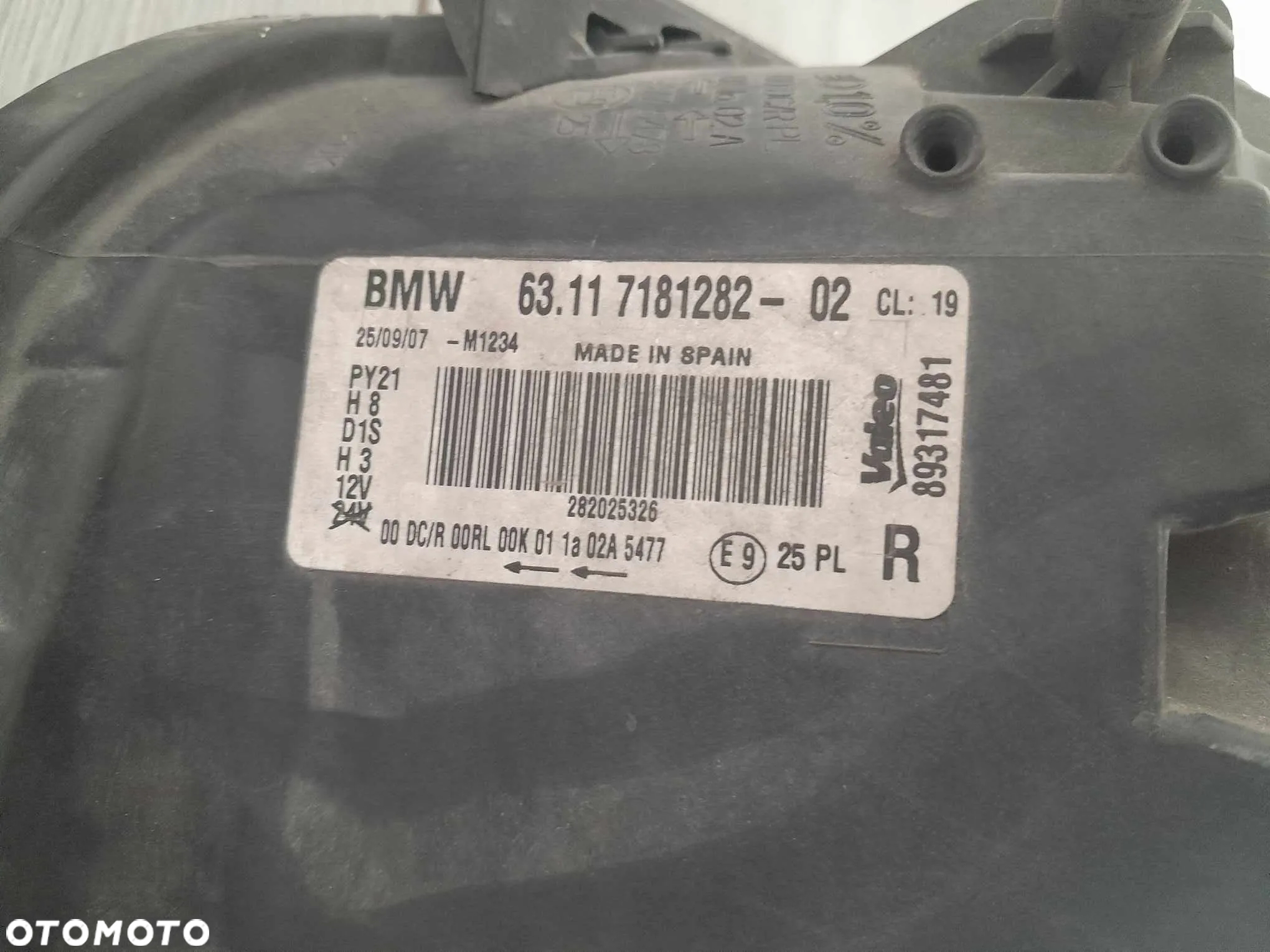 LAMPA PRAWA PRZEDNIA PRZÓD BMW E87 E81 E88 07- LCI LIFT XENON SKRĘTNY 7181282 - 8