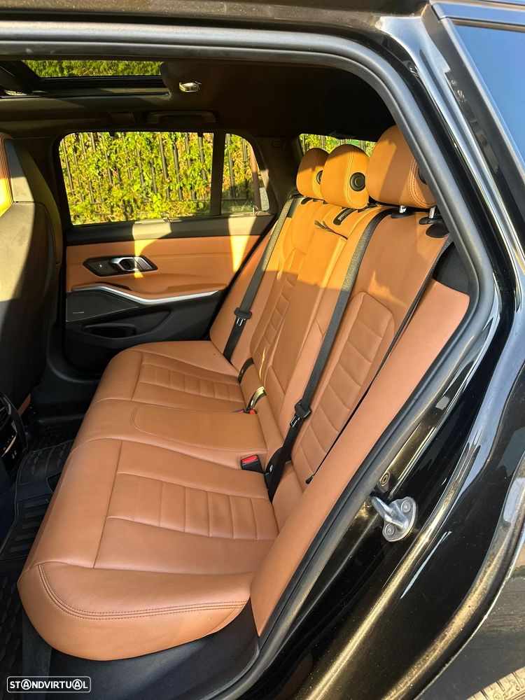 BMW 330 e Aut. M Sport - 13