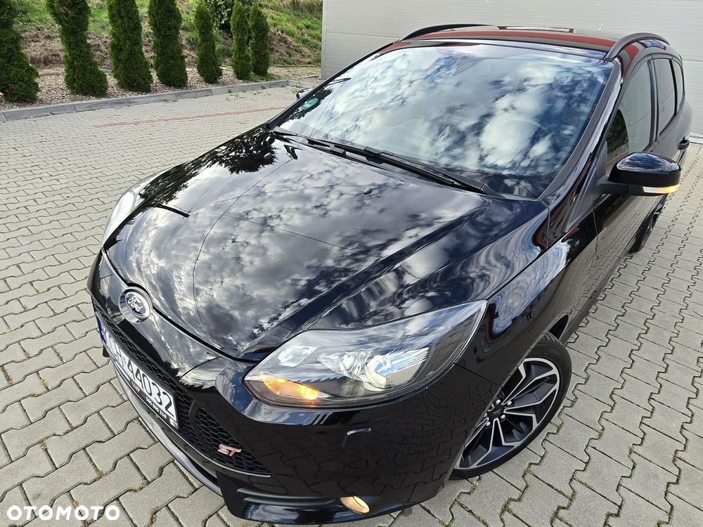 Ford Focus 2.0 EcoBoost ST mit Leder-Sport-Paket - 4