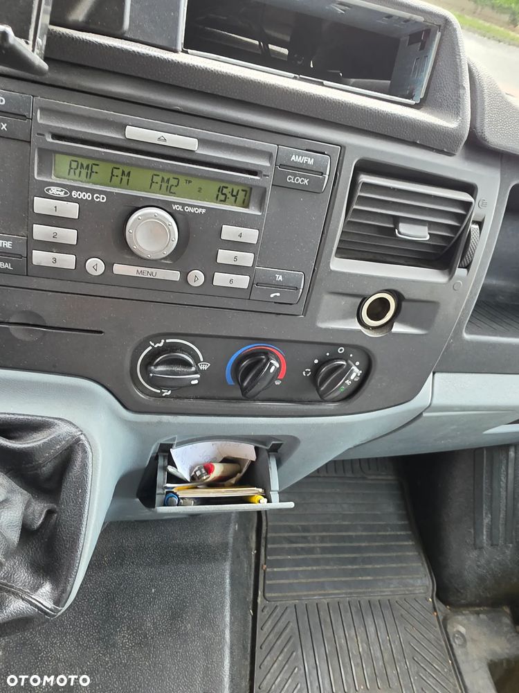 Ford Transit - 19