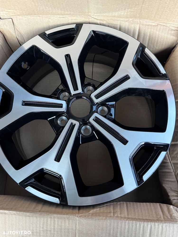 Vând jante originale Renault pe 17” noi bicolore - 1