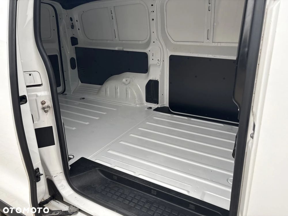 Toyota PROACE 2.0 D-4D LONG 3,1T ACTIVE - 13