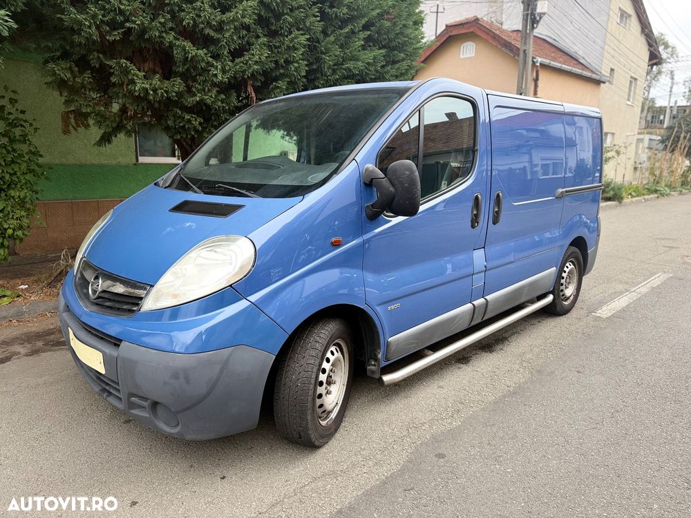 Opel Vivaro - 2