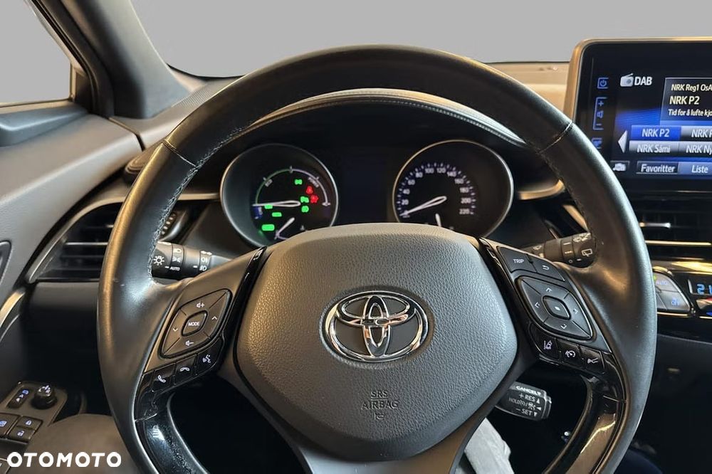 Toyota C-HR - 12