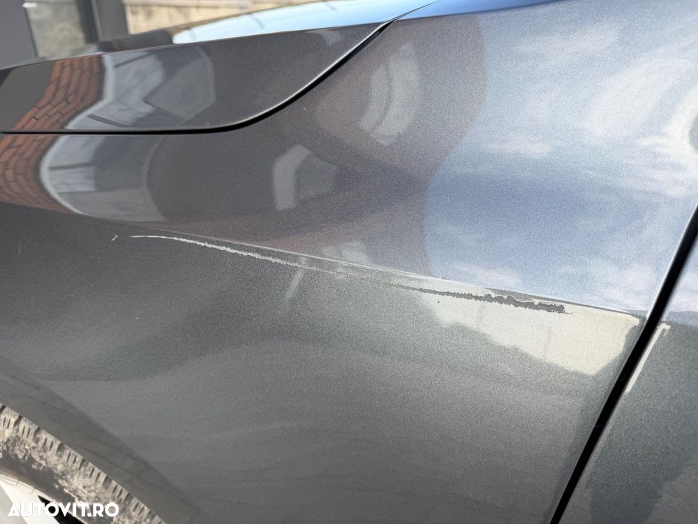 Volkswagen Jetta 2.0 TDI Comfortline - 5