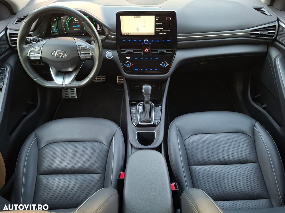 Hyundai IONIQ - 17