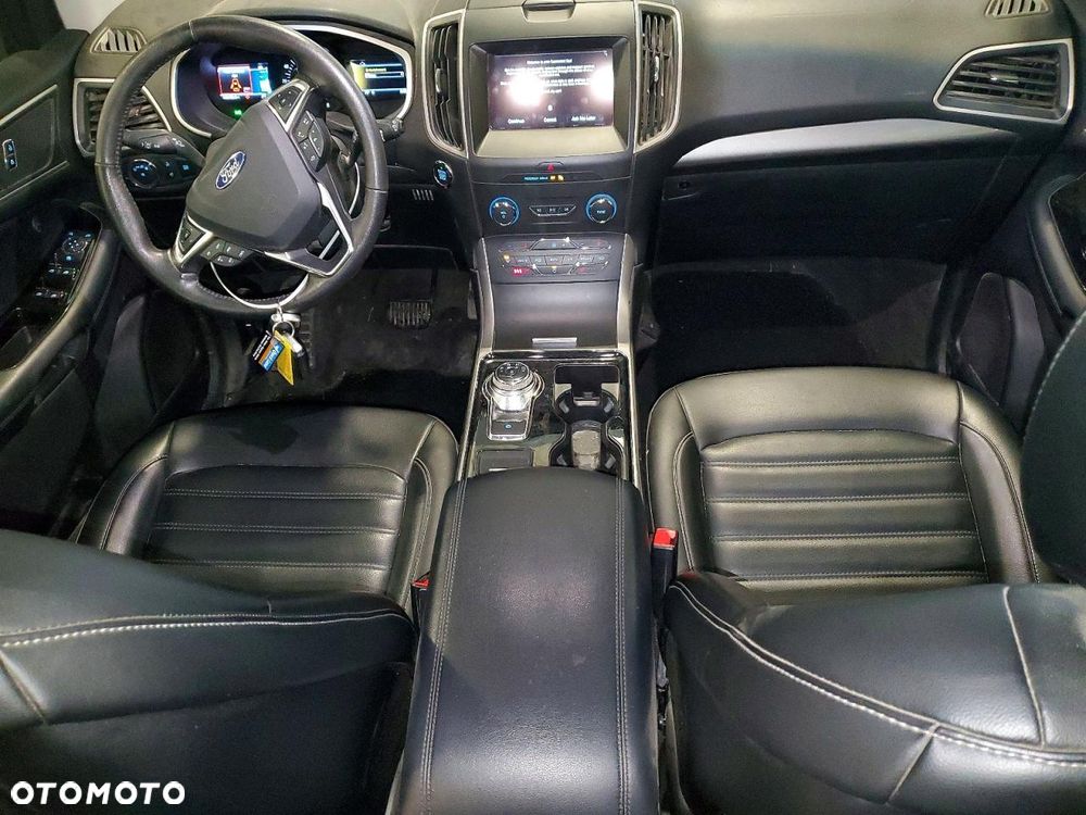 Ford Edge - 7