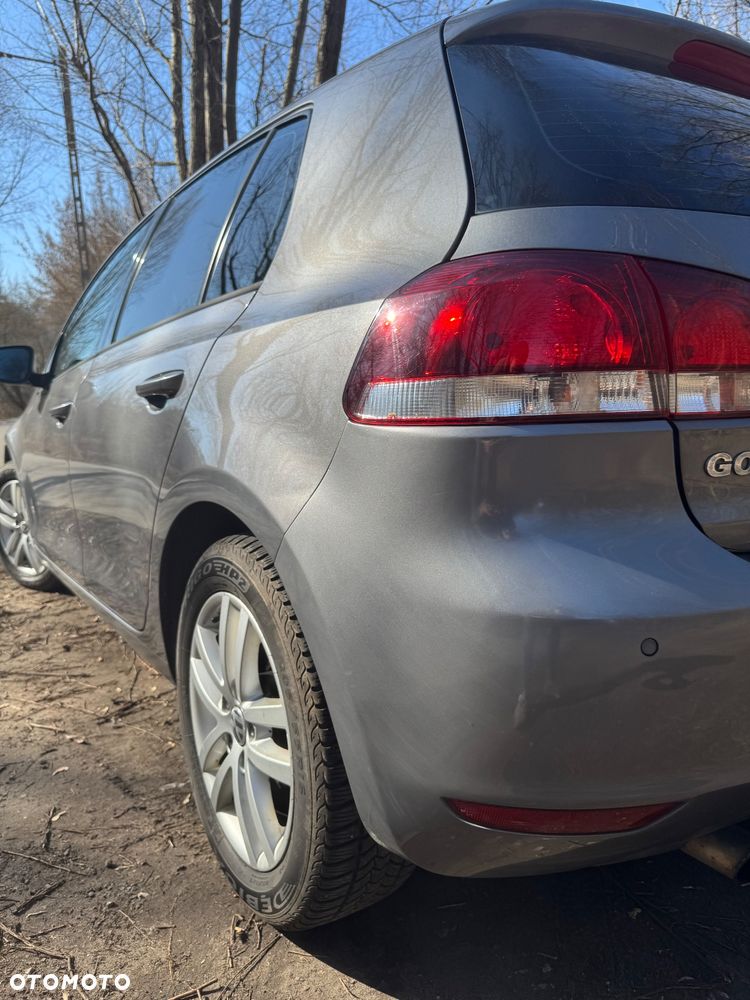 Volkswagen Golf 2.0 TDI DPF DSG Comfortline - 10