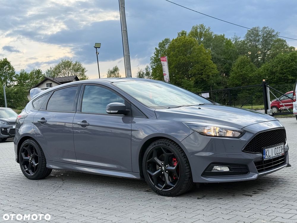 Ford Focus 2.0 EcoBoost ST - 5