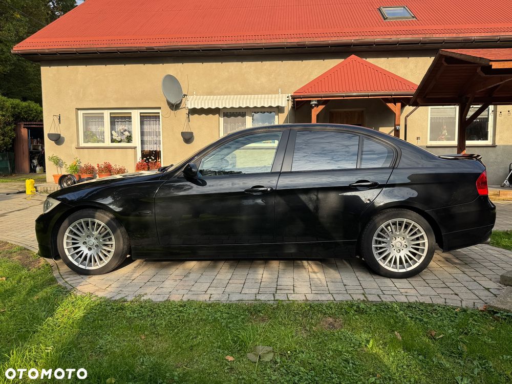 BMW Seria 3 318i - 3