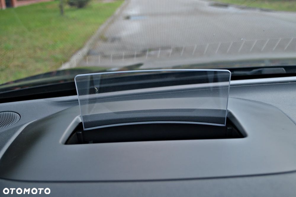 Ford Focus 2.0 EcoBlue STart-Stopp-System ST-LINE - 32