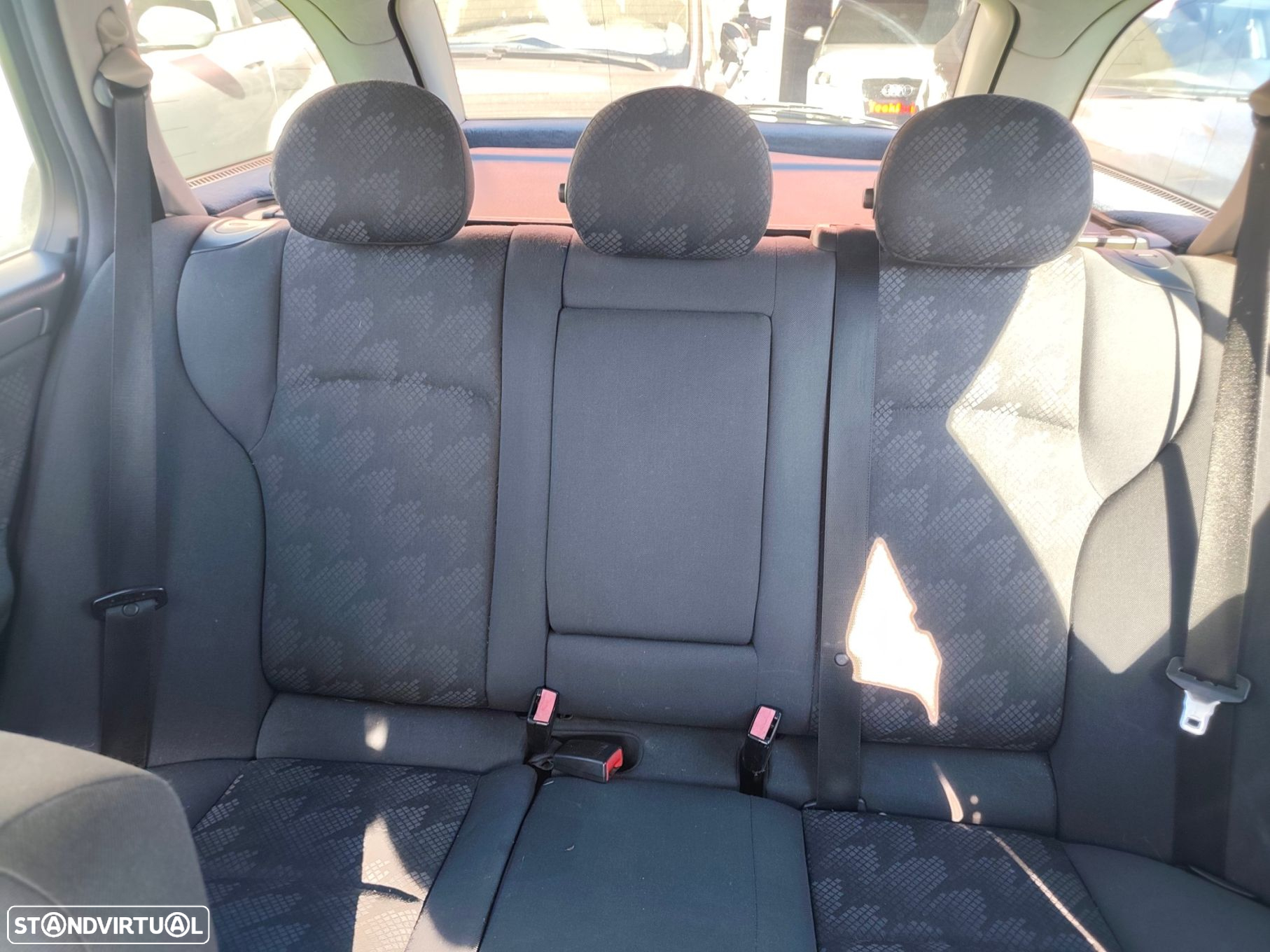 Mercedes-Benz C 220 - 26