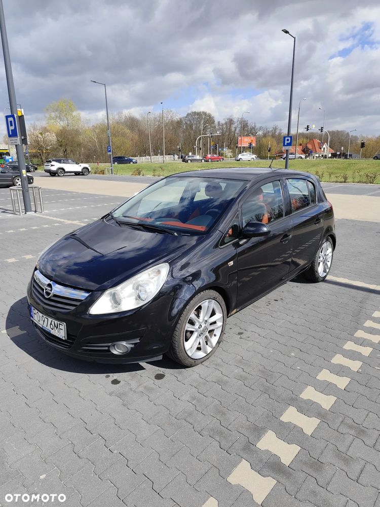 Opel Corsa 1.4 16V Cosmo - 1